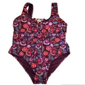 NWOT HOT WATER FLORAL ONE PIECE SWIMSUIT W/LACE UP CHEST AND MOLDED CUPS SZ.1X